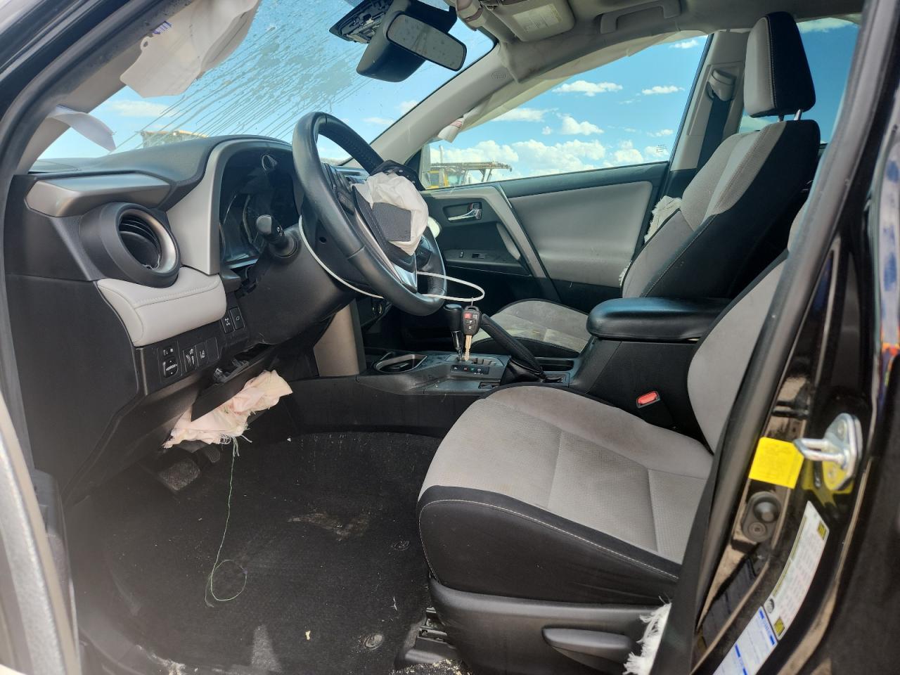 2017 Toyota Rav4 Xle - Image 7