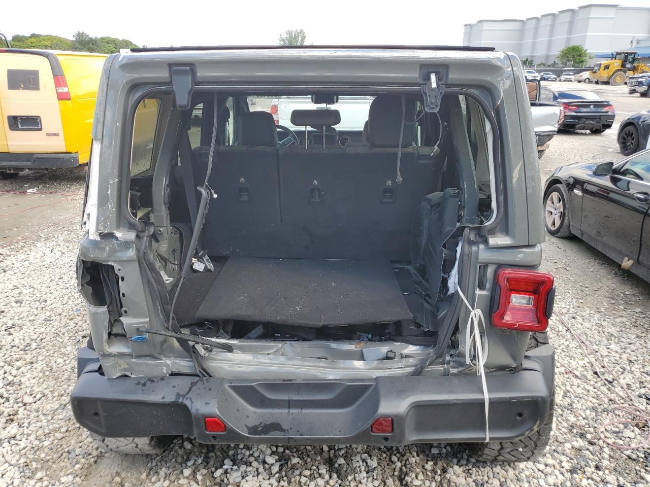 2022 Jeep Wrangler Unlimited Rubicon 4Xe - Фото 6