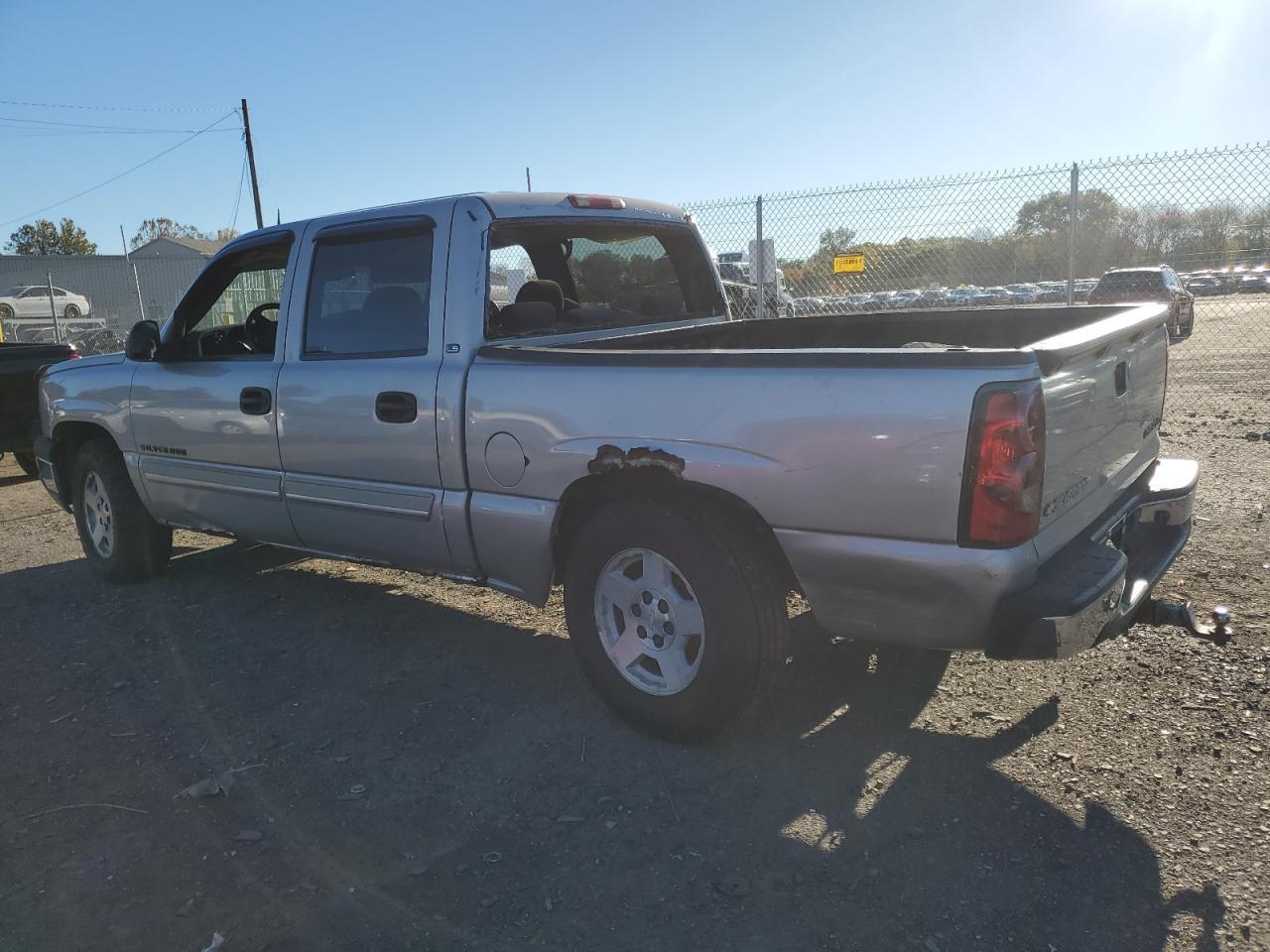 2005 Chevrolet Silverado K1500 - Image 3