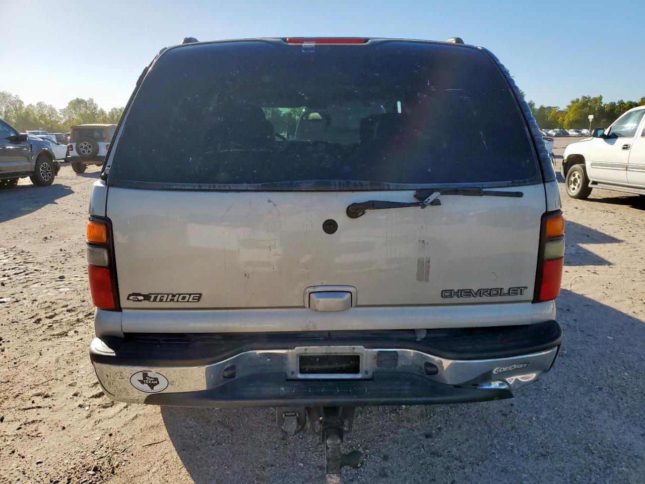 2004 Chev Tahoe - Image 6