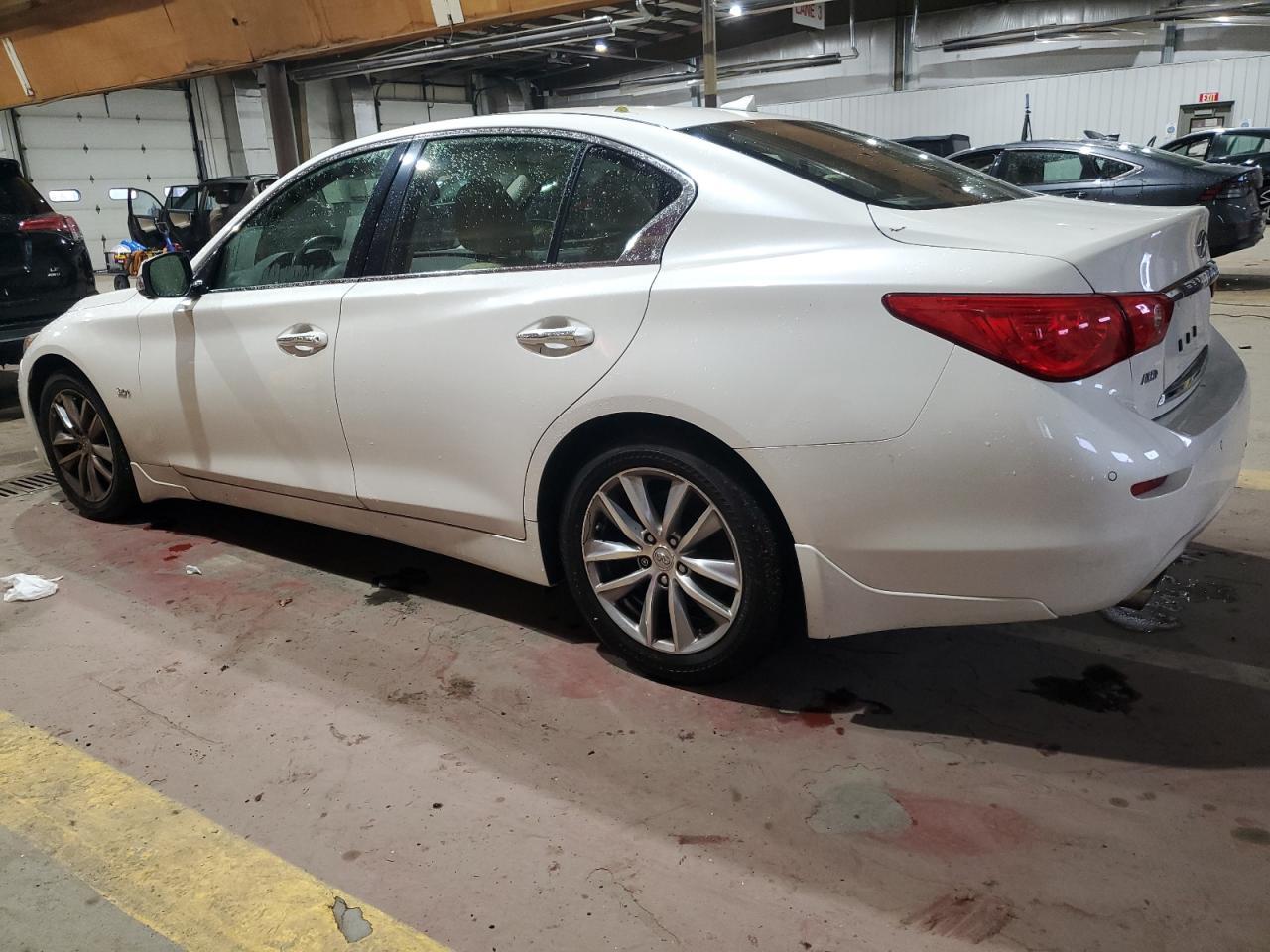 2017 Infiniti Q50 Premium - Фото 2