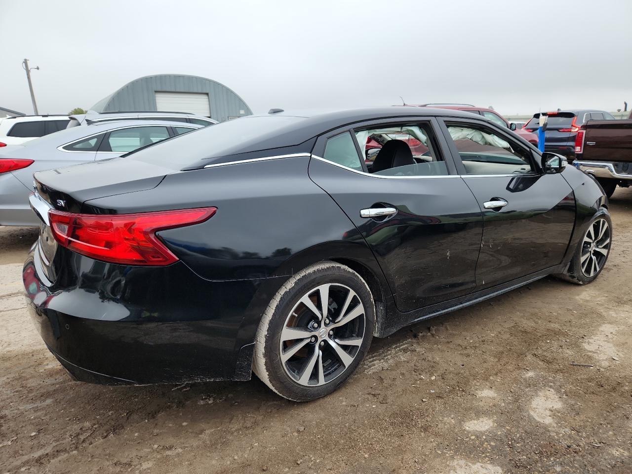 2017 Nissan Maxima 3.5S - Image 3