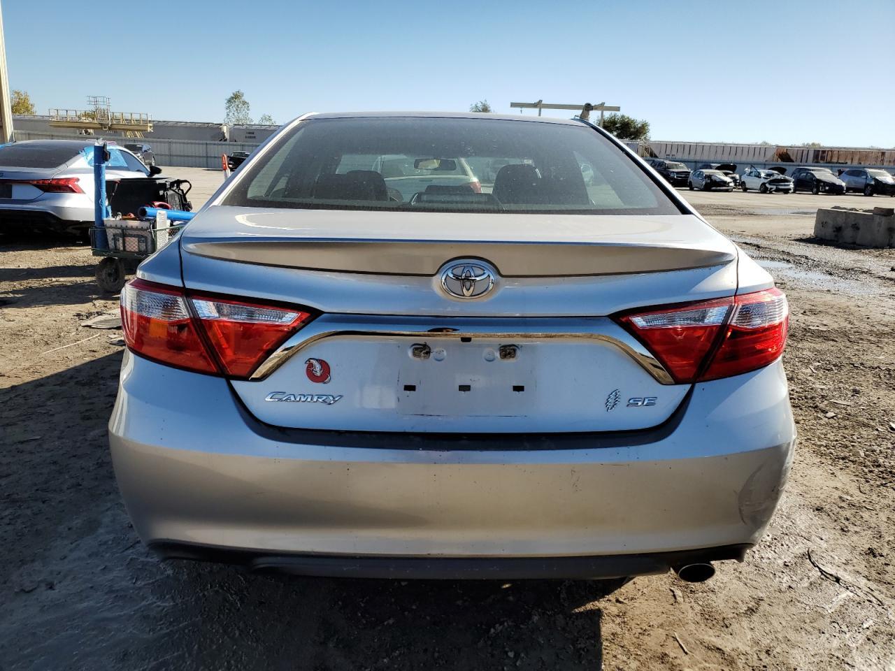 2015 Toyota Camry Le - Фото 6