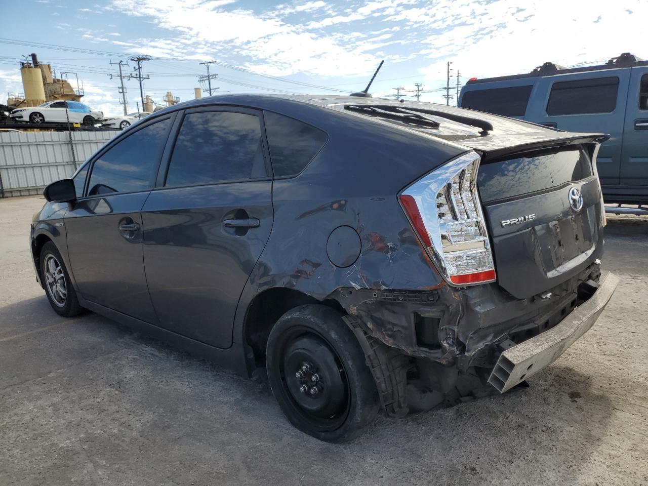 2011 Toyota Prius - Фото 2