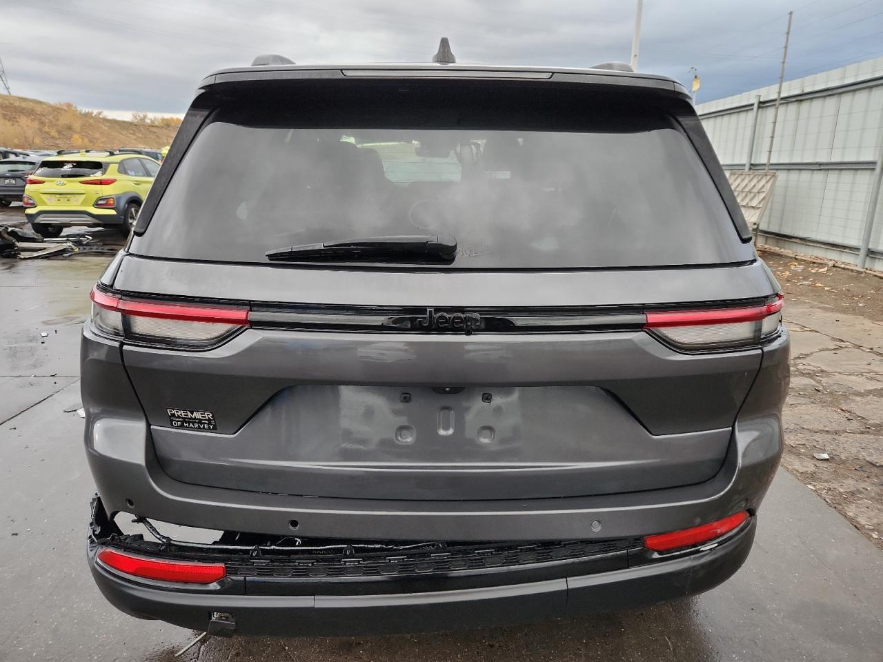 2025 Jeep Grand Cherokee Laredo - Image 6