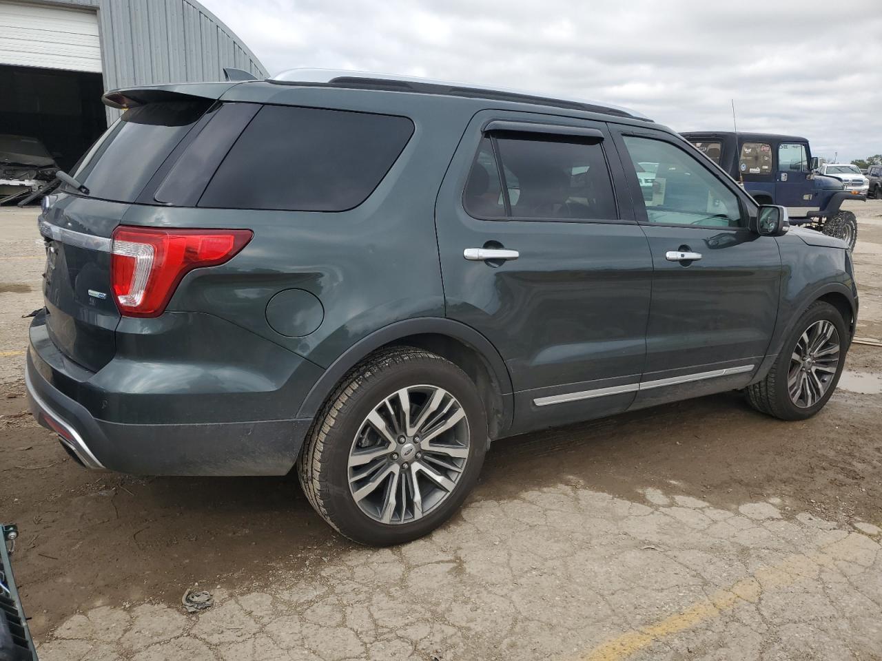 2016 Ford Explorer Platinum - Фото 3