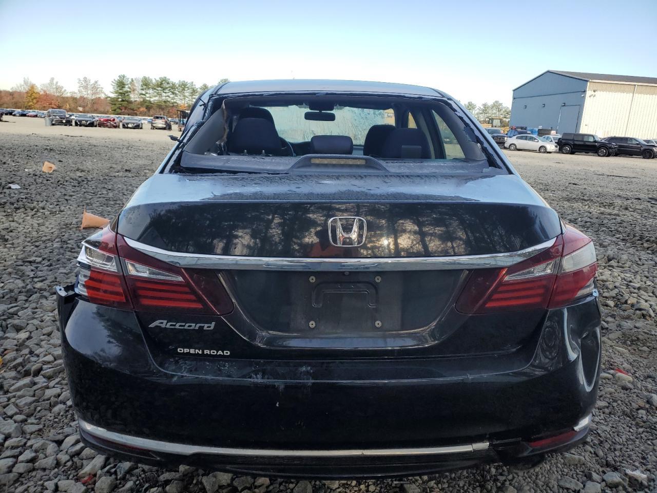 2017 Honda Accord - Фото 6