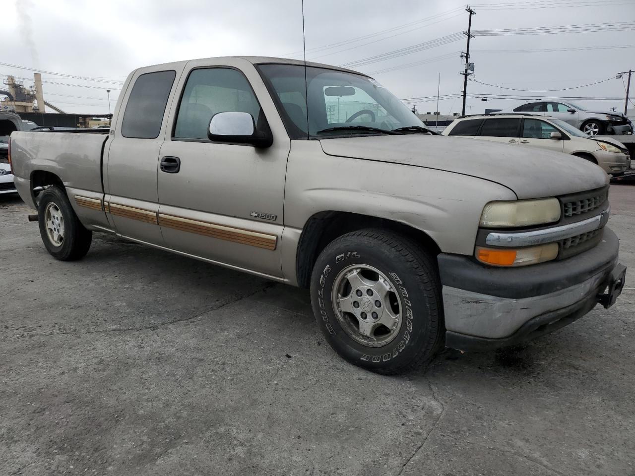 2001 Chevrolet Silverado C1500 - Image 4