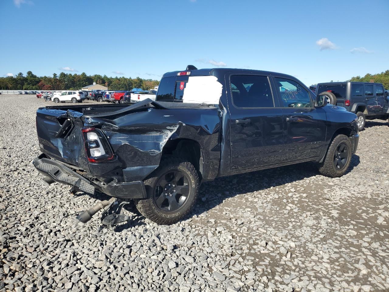 2025 Ram 1500 Tradesman - Image 3