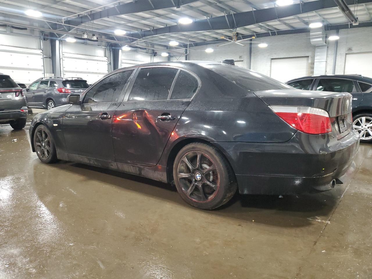 2004 BMW 545 I - Фото 2
