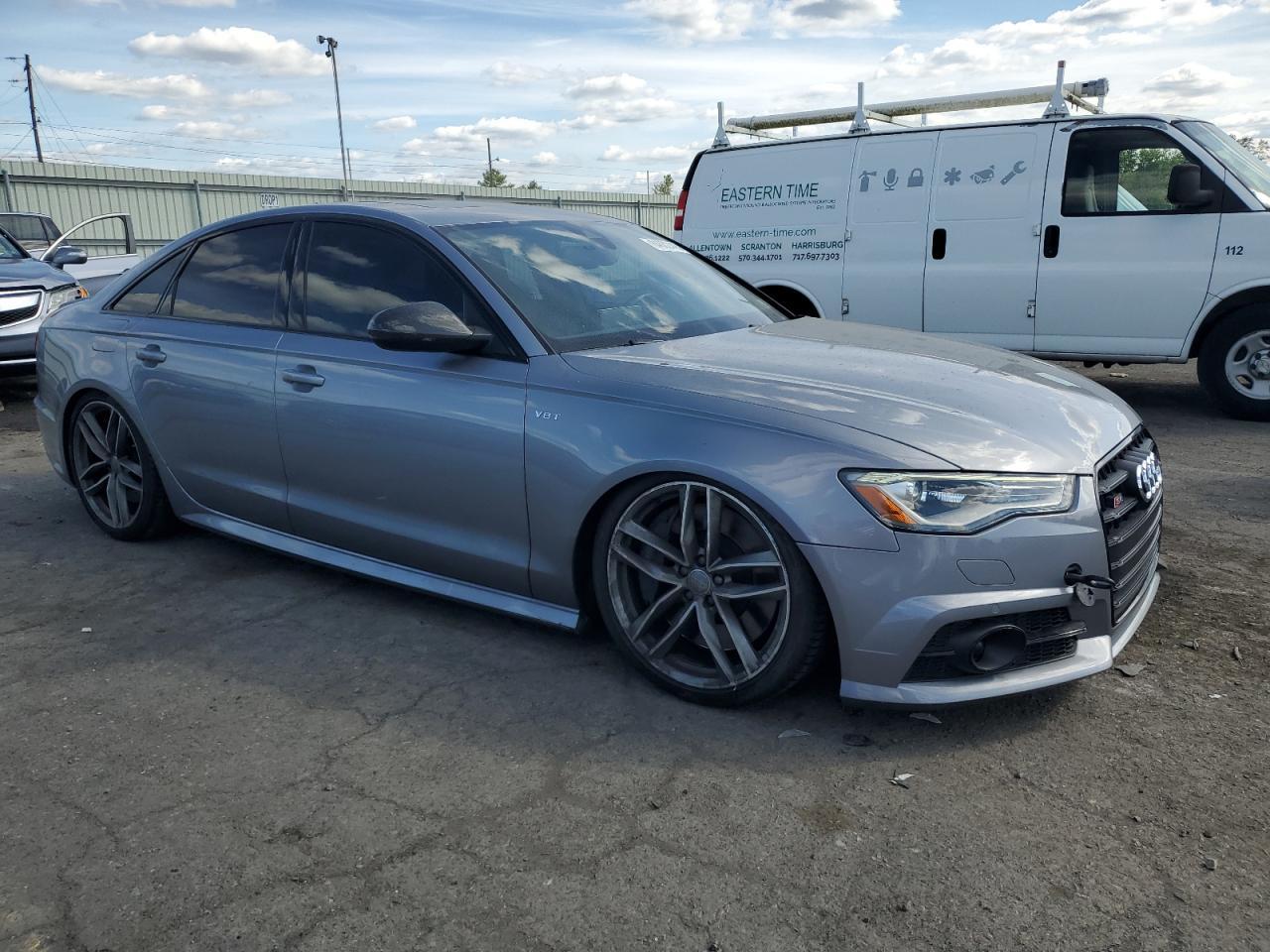 2017 Audi S6 Premium Plus - Image 4