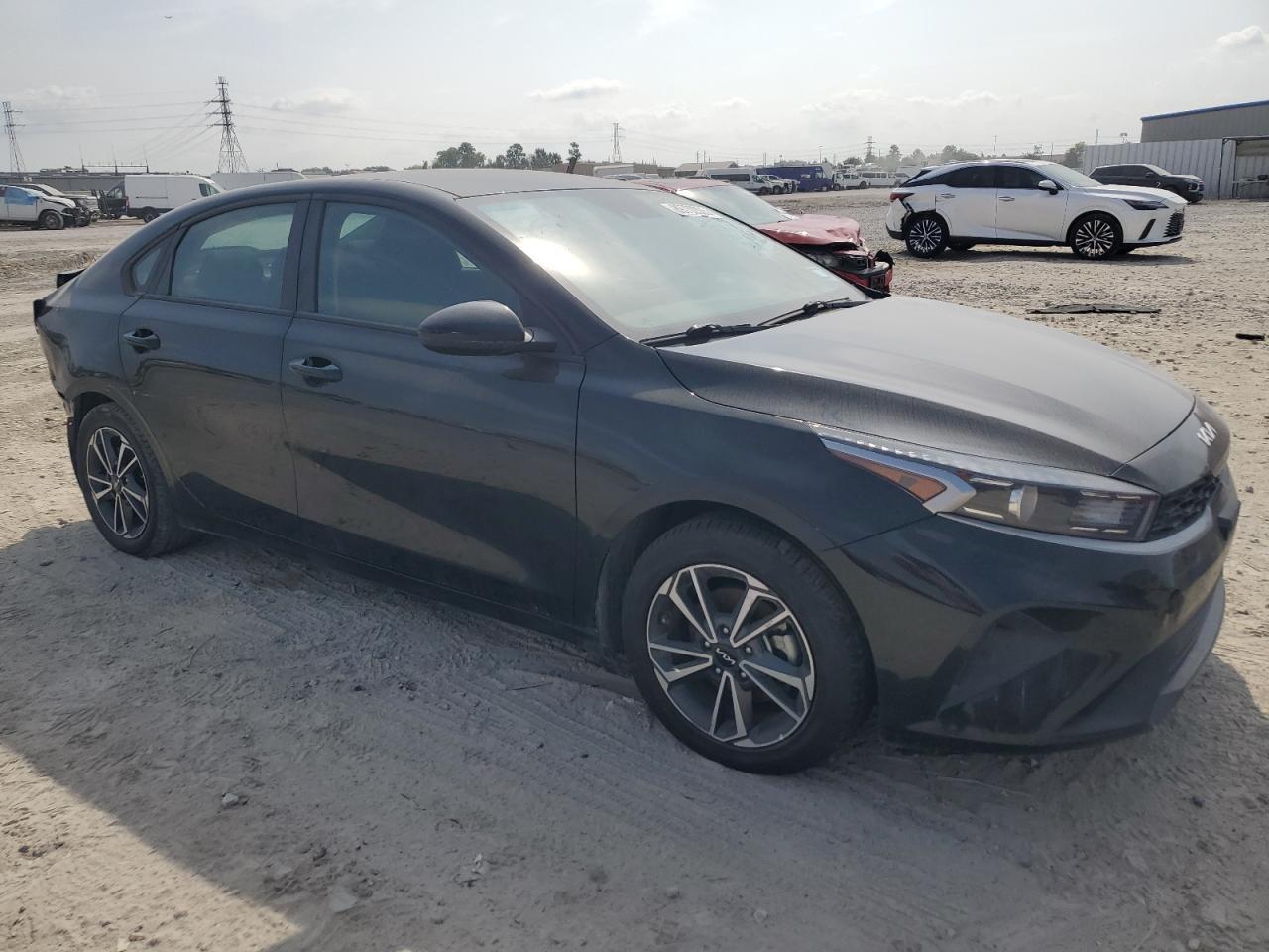 2023 Kia Forte Lx - Image 4