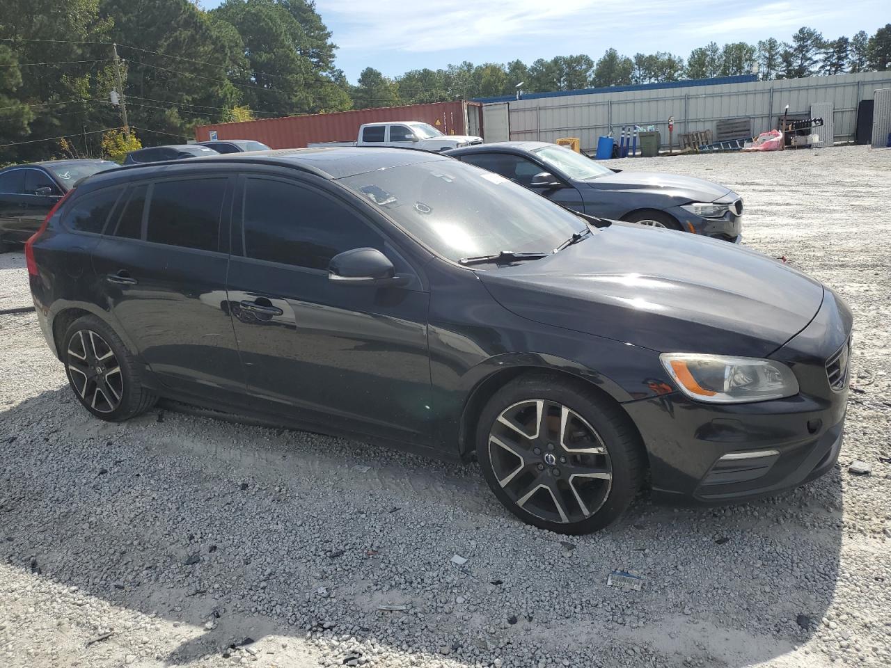 2018 Volvo V60 T5 Dynamic - Image 4