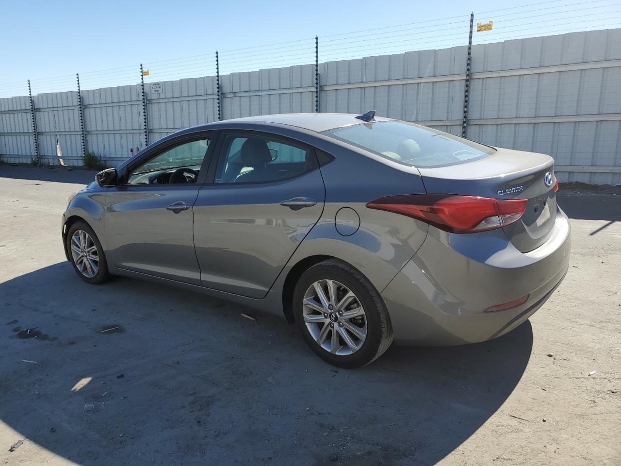 2014 Hyundai Elantra Se - Фото 2