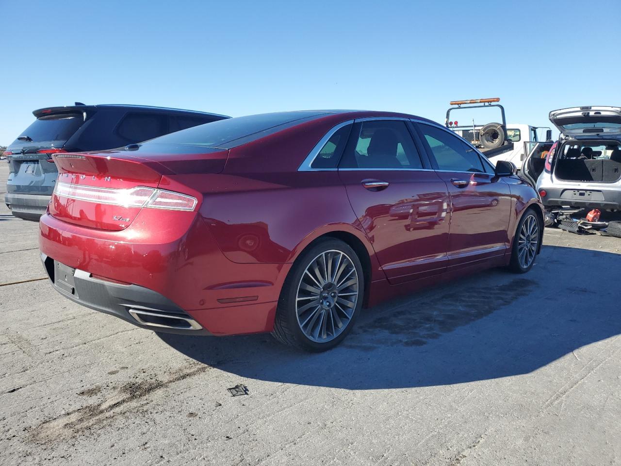 2013 Lincoln Townhouse Mkz - Image 3