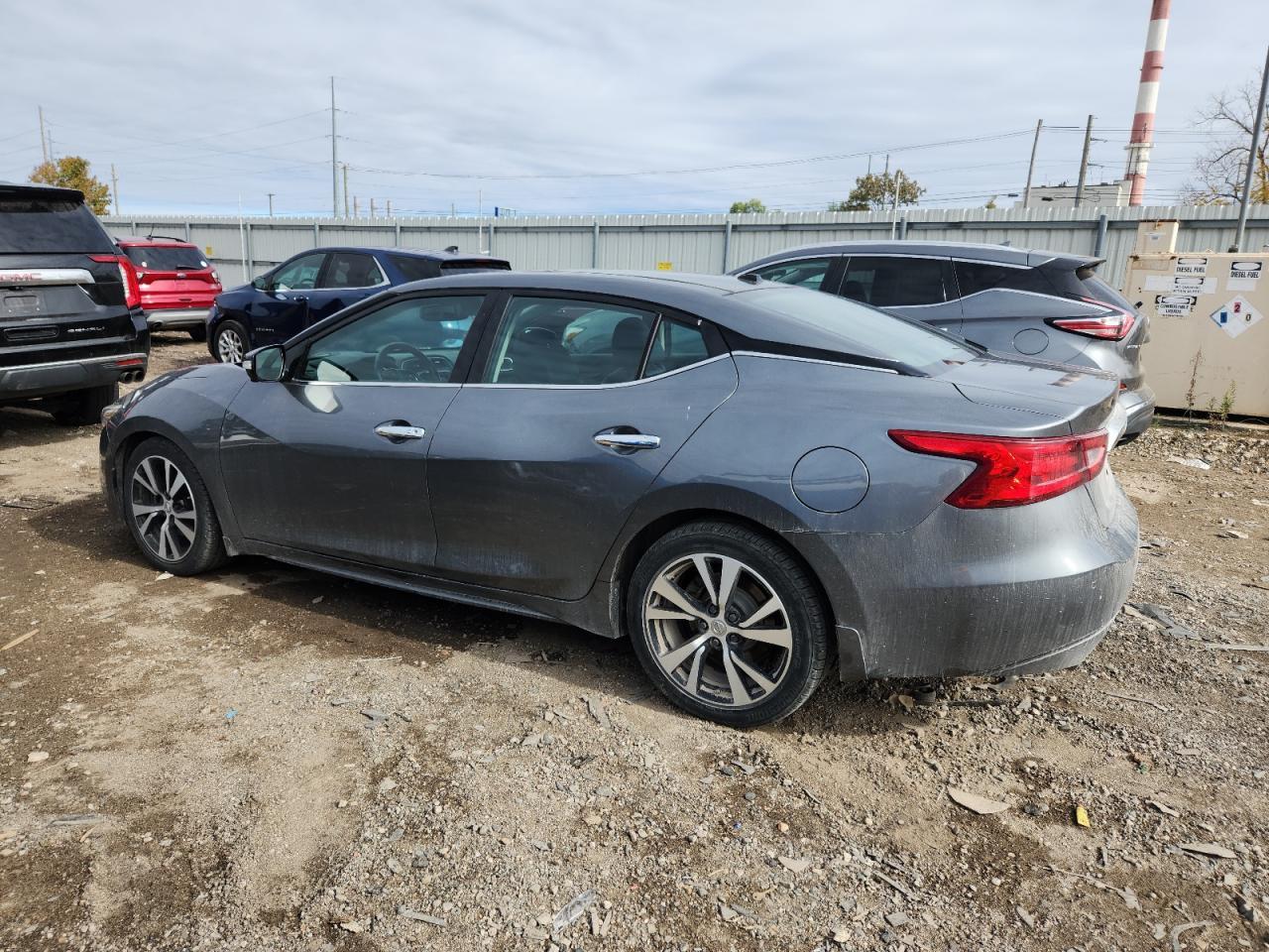 2017 Nissan Maxima 3.5S - Фото 2