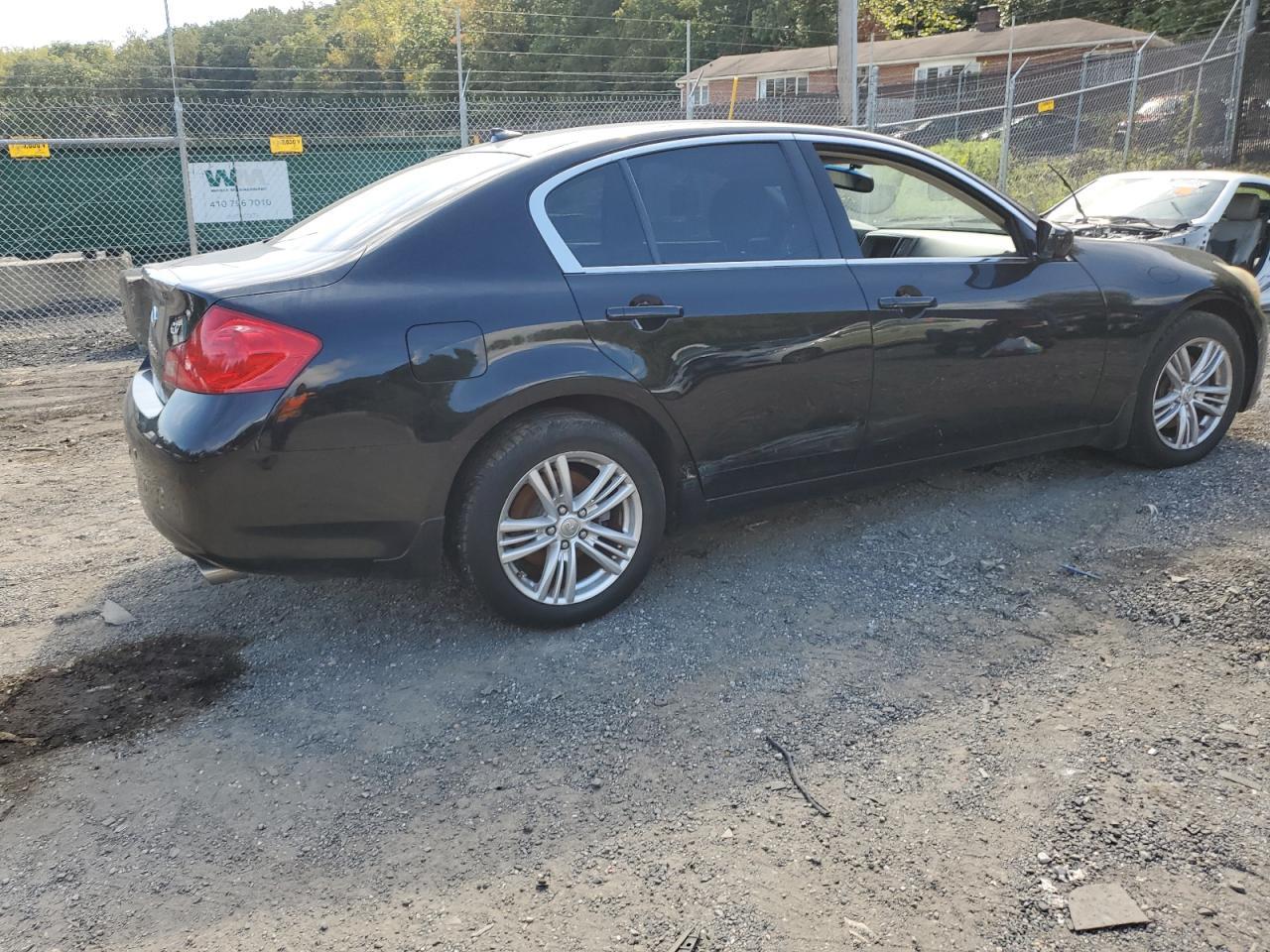 2013 Infiniti G37 - Image 3