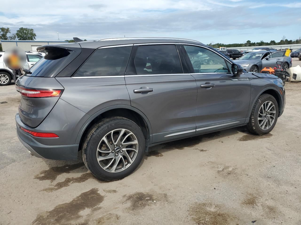 2021 Lincoln Corsair - Фото 3