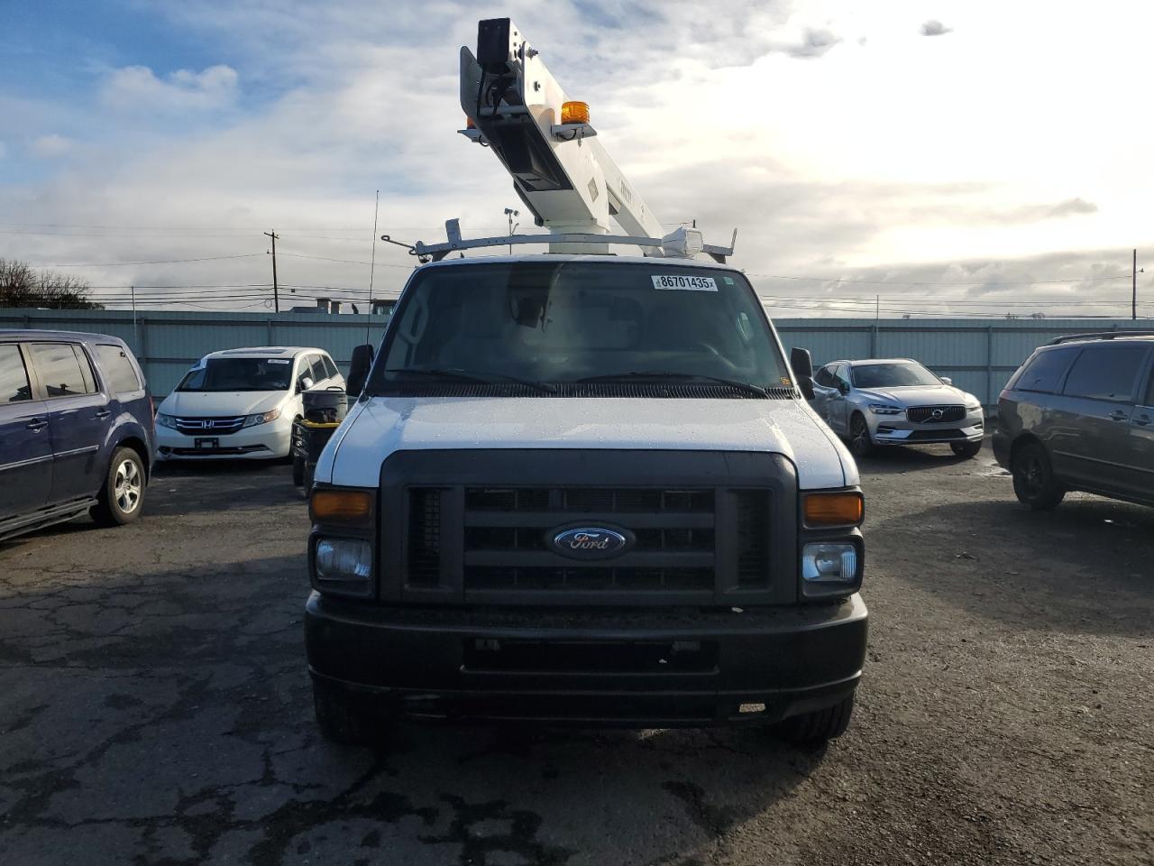 2010 Ford Econoline E350 Super Duty Van - Фото 5