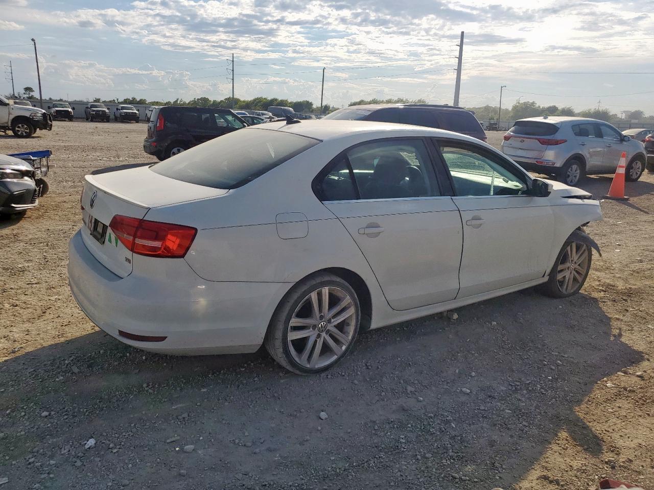 2015 Volkswagen Jetta Sel - Фото 3