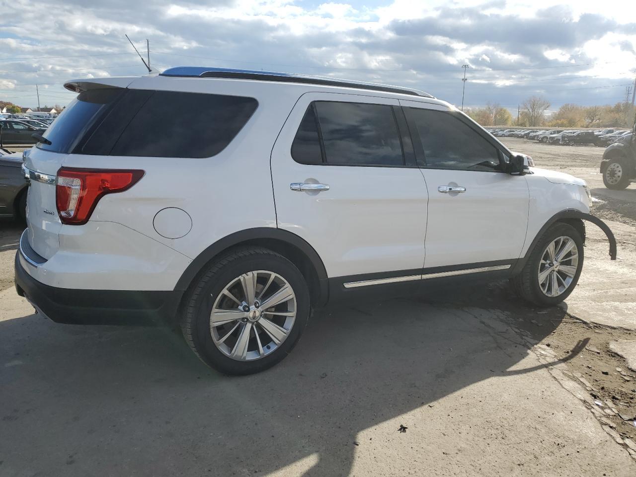 2018 Ford Explorer Limited - Фото 3