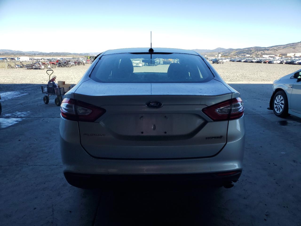 2014 Ford Fusion S Hybrid - Image 6