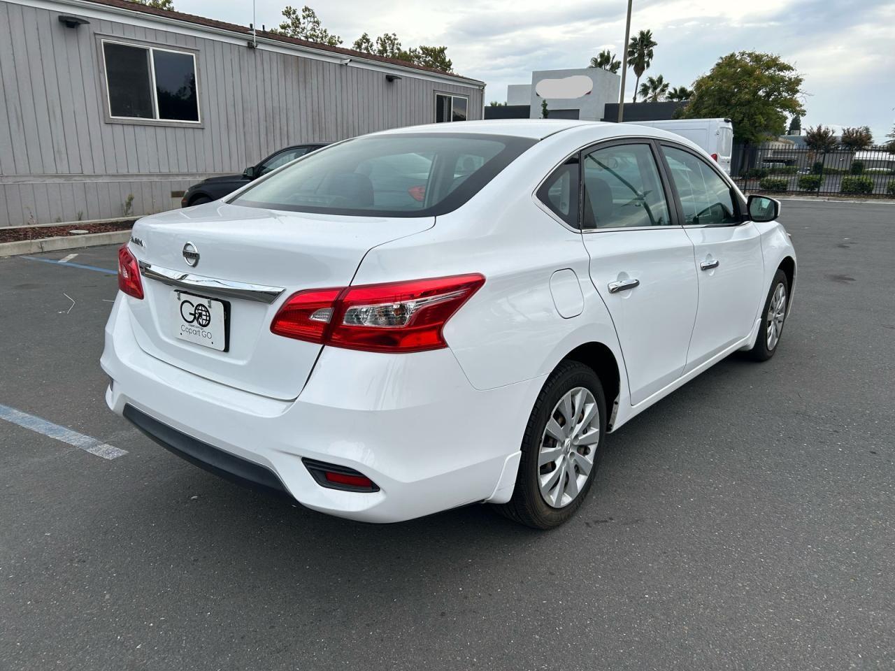 2019 Nissan Sentra S - Image 4