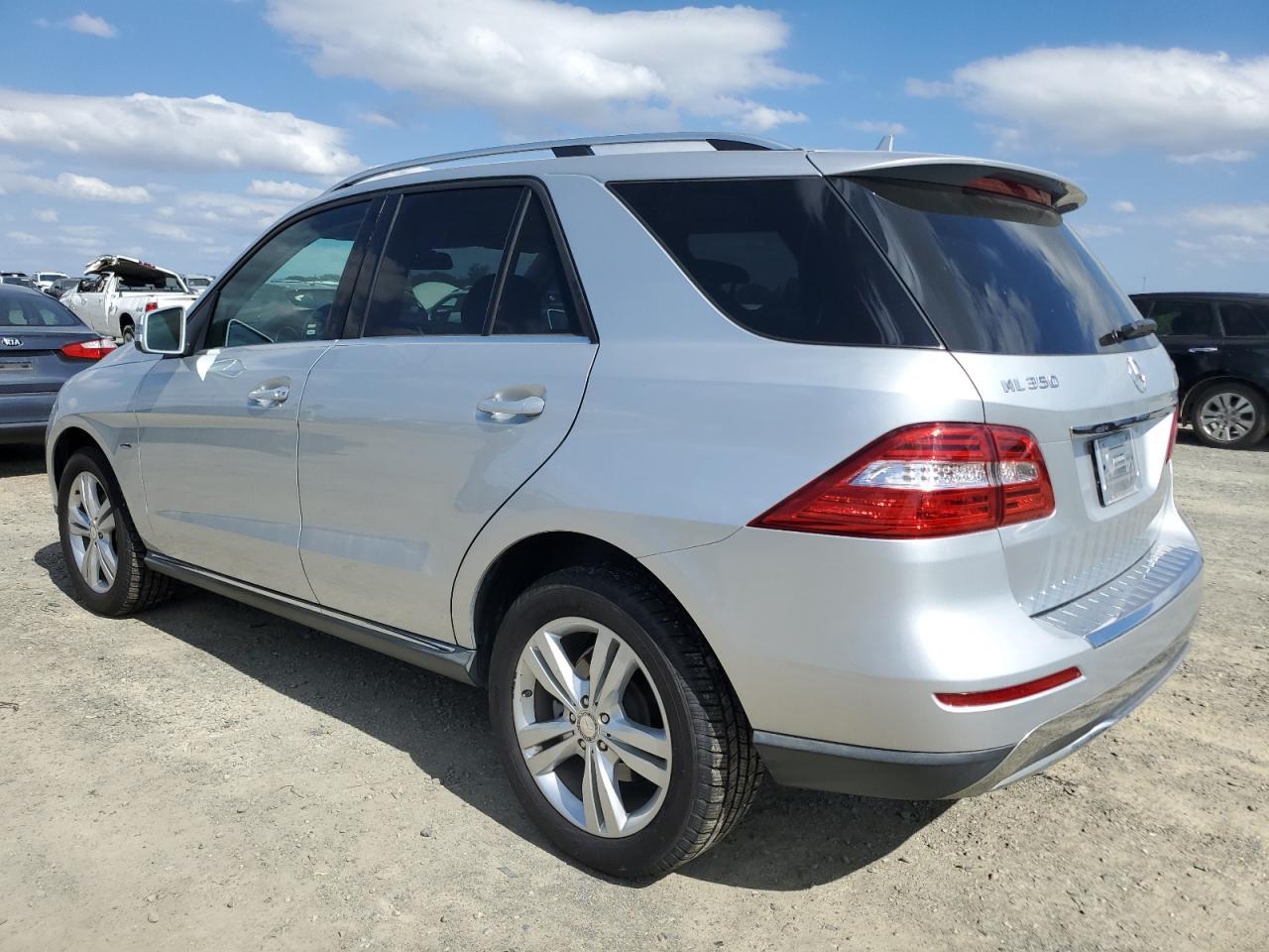 2012 Mercedes-Benz Ml 350 4Matic - Image 2