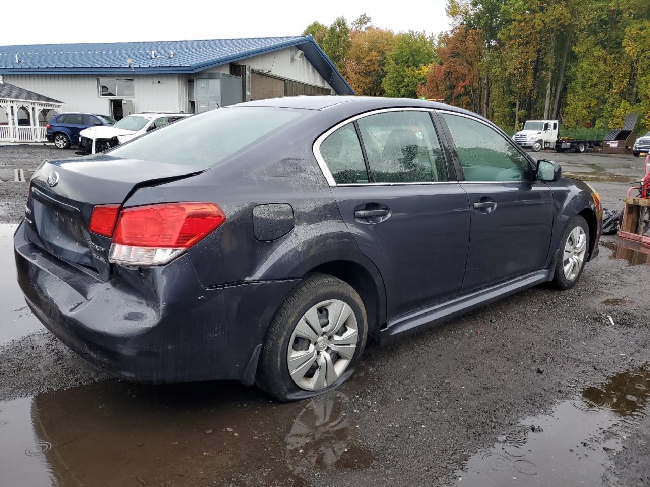 2010 Subaru Legacy 2.5I - Фото 3