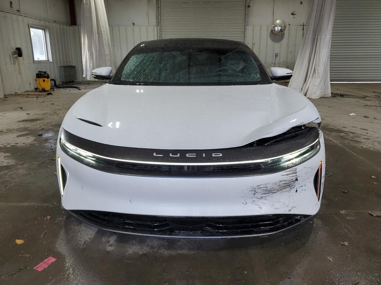 2023 Lucid Motors Air Touring - Image 5