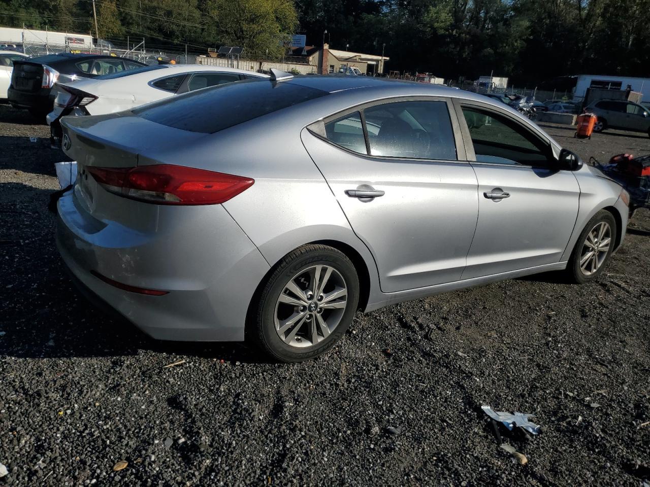 2017 Hyundai Elantra Se - Фото 3