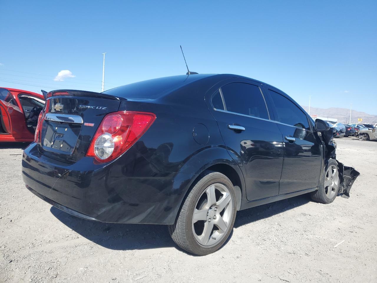 2016 Chevrolet Sonic Ltz - Image 3