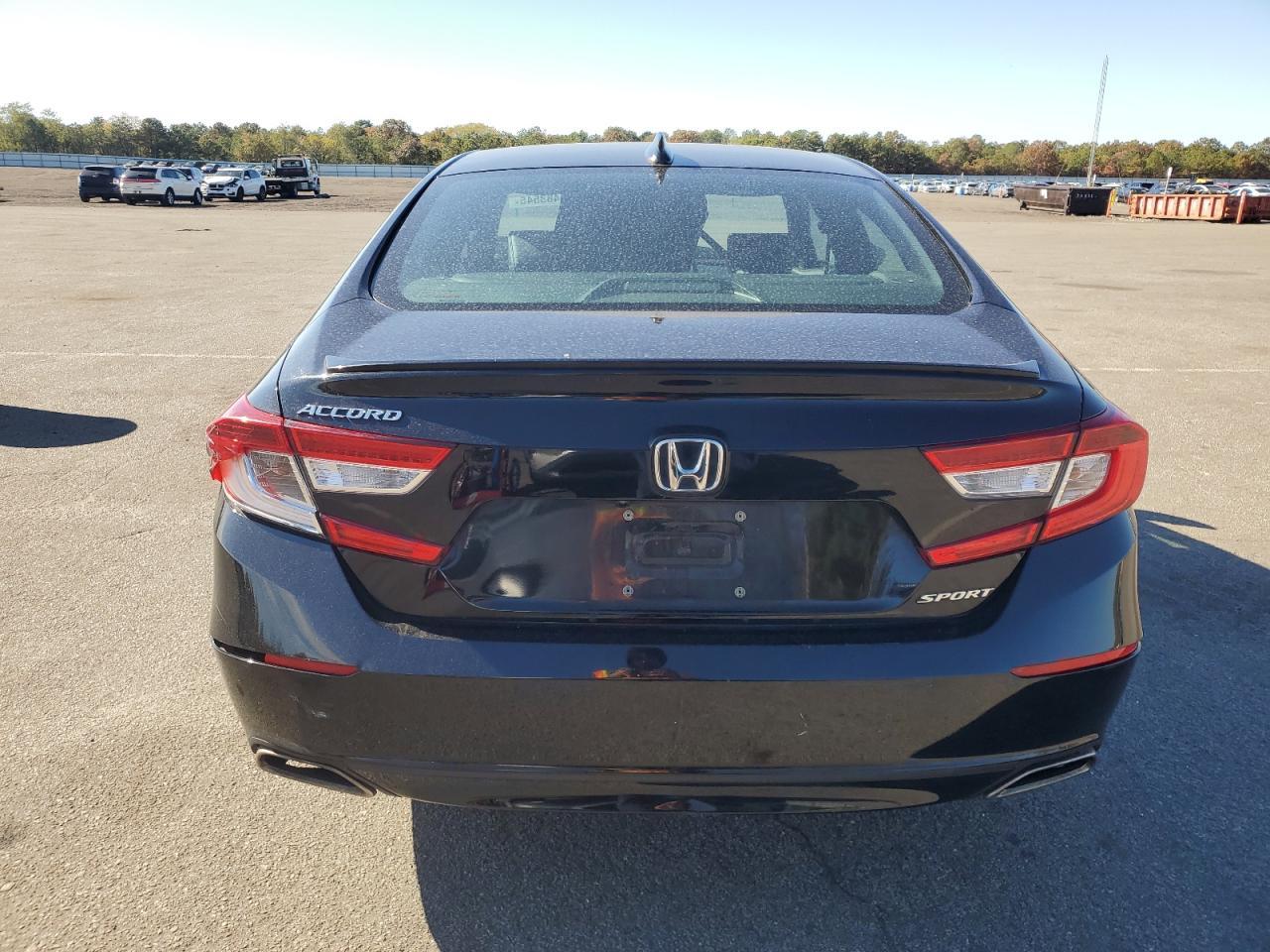 2022 Honda Accord Sport - Image 6