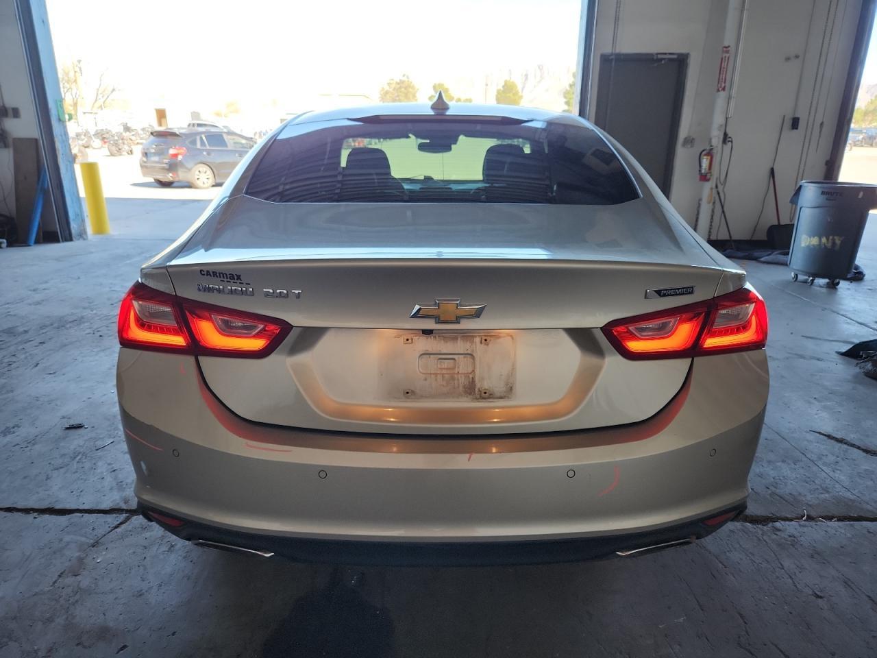 2016 Chevrolet Malibu Premier - Фото 6