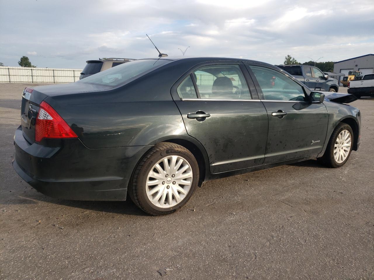 2010 Ford Fusion Hybrid - Image 3