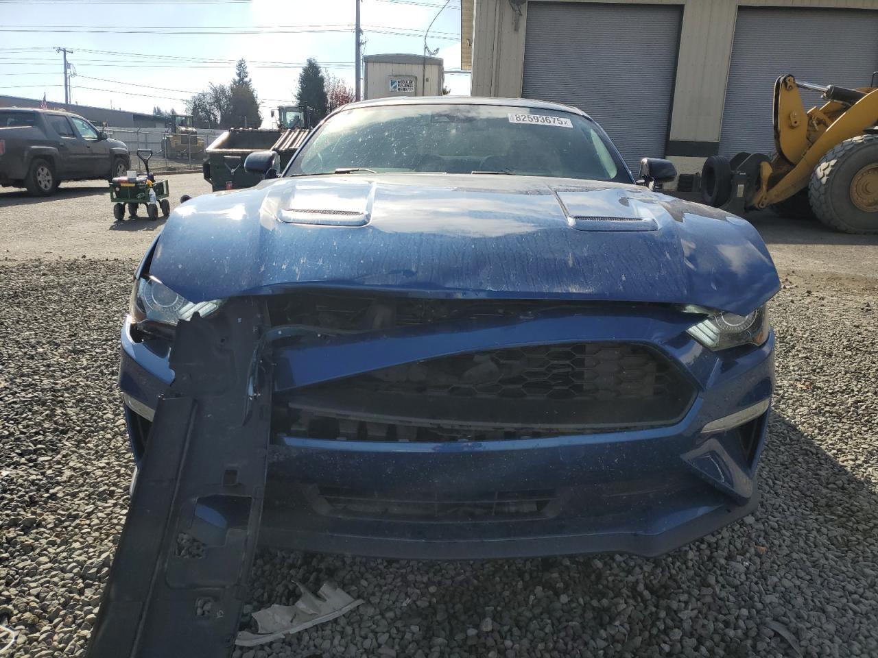 2022 Ford Mustang - Image 5