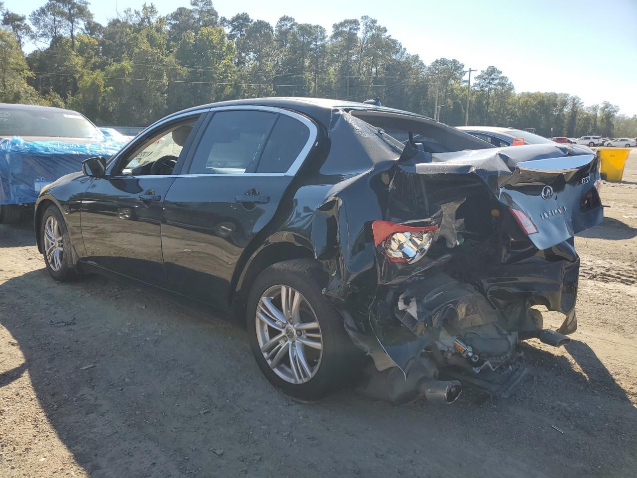 2013 Infiniti G37 - Фото 2