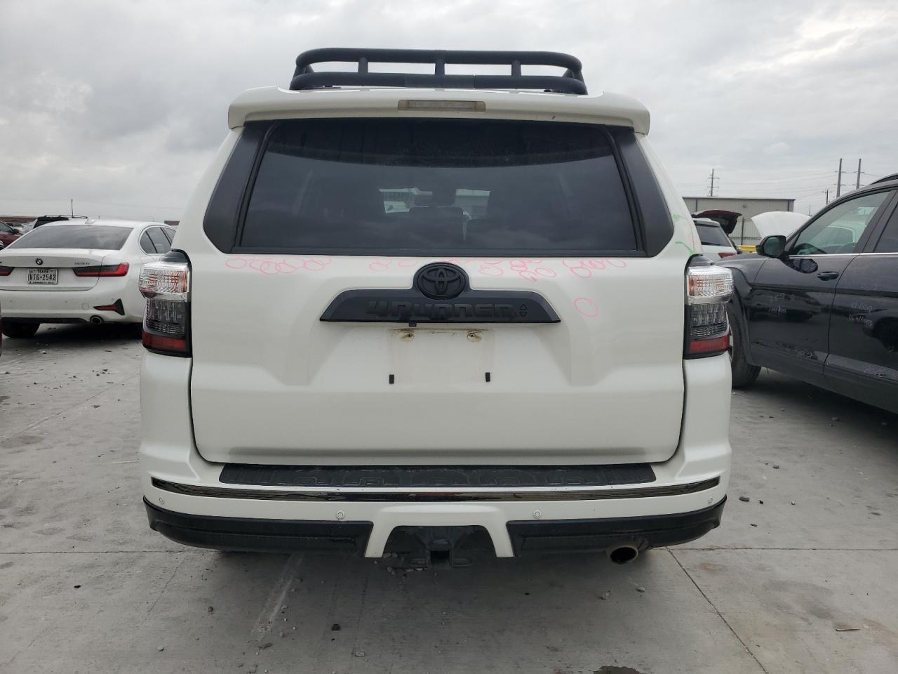 2020 Toyota 4Runner Sr5/Sr5 Premium - Image 6