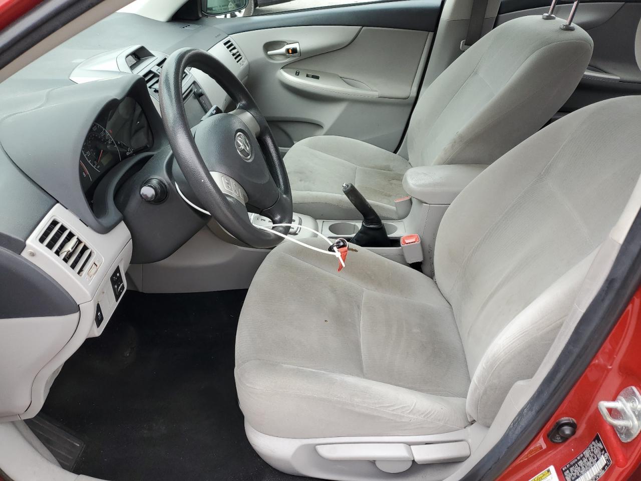 2013 Toyota Corolla Base - Фото 7