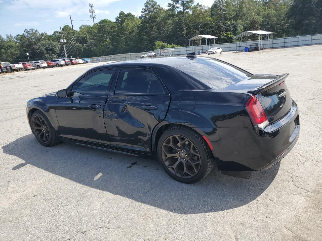 2017 Chrysler 300 S - Фото 2