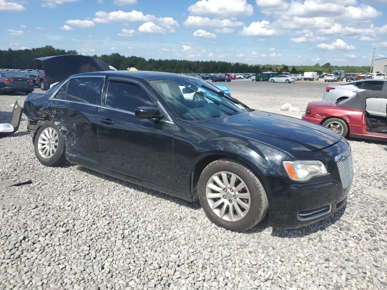 2014 Chrysler 300 - Image 4