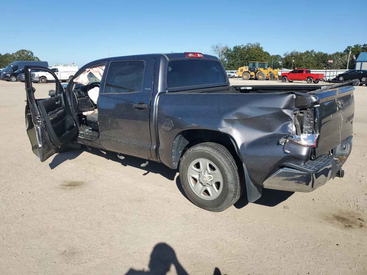 2017 Toyota Tundra Crewmax Sr5 - Фото 2
