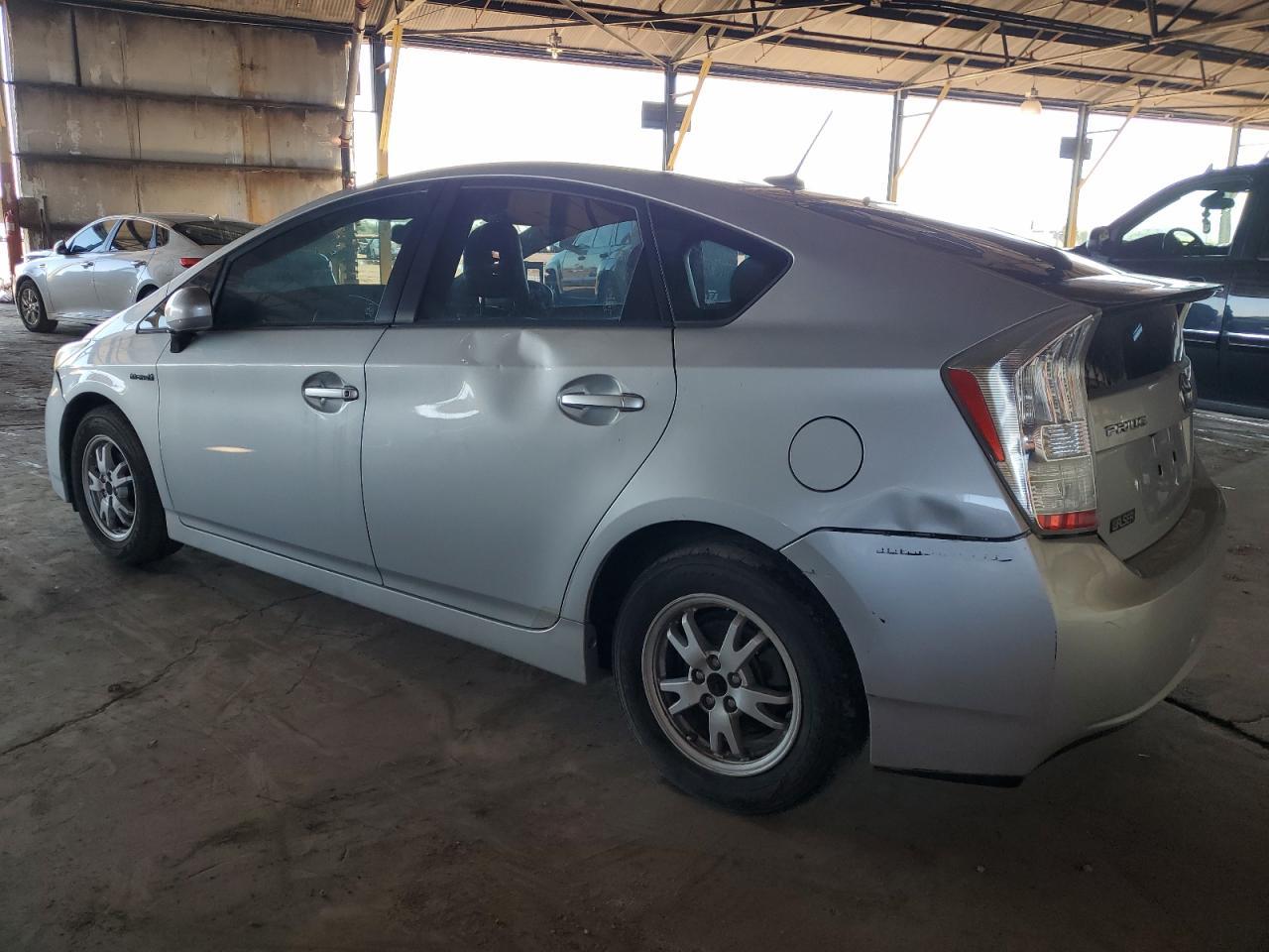 2010 Toyota Prius - Фото 2