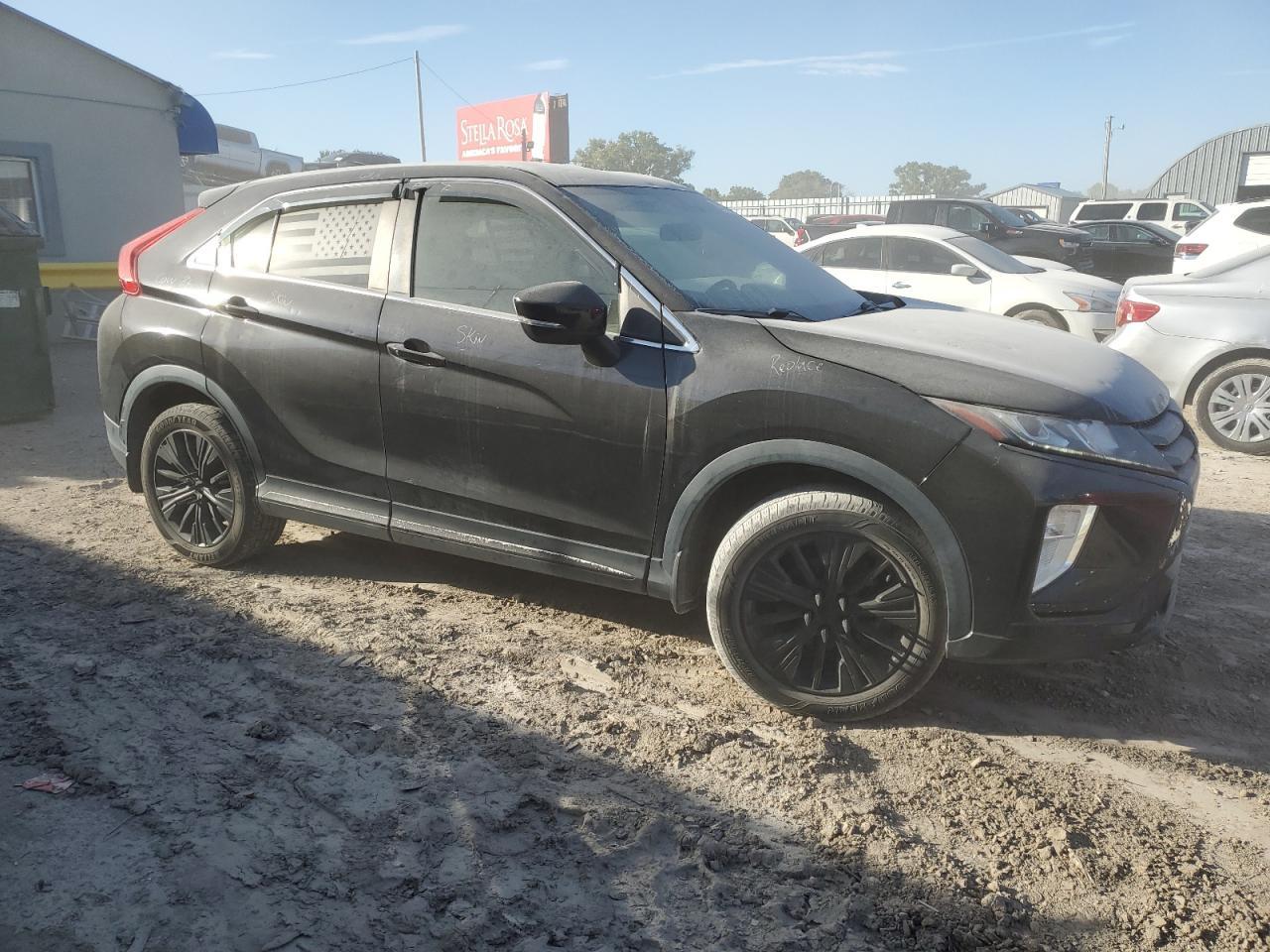 2018 Mitsubishi Eclipse Cross Se - Image 4