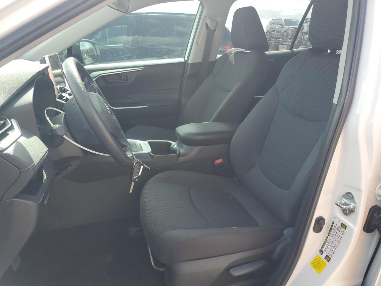 2024 Toyota Rav4 Le - Фото 7