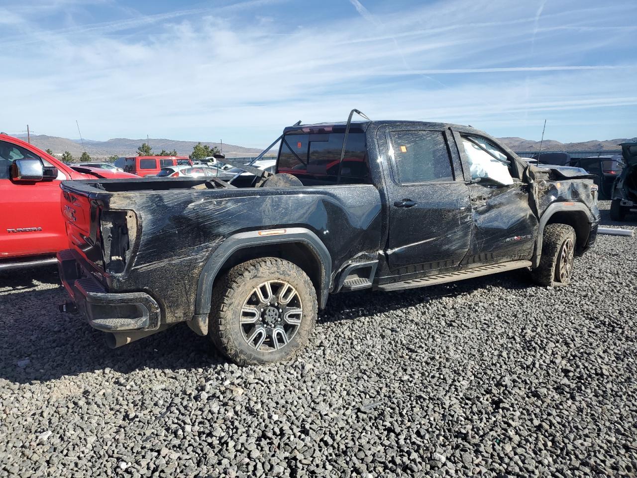 2021 GMC Sierra K2500 At4 - Фото 3