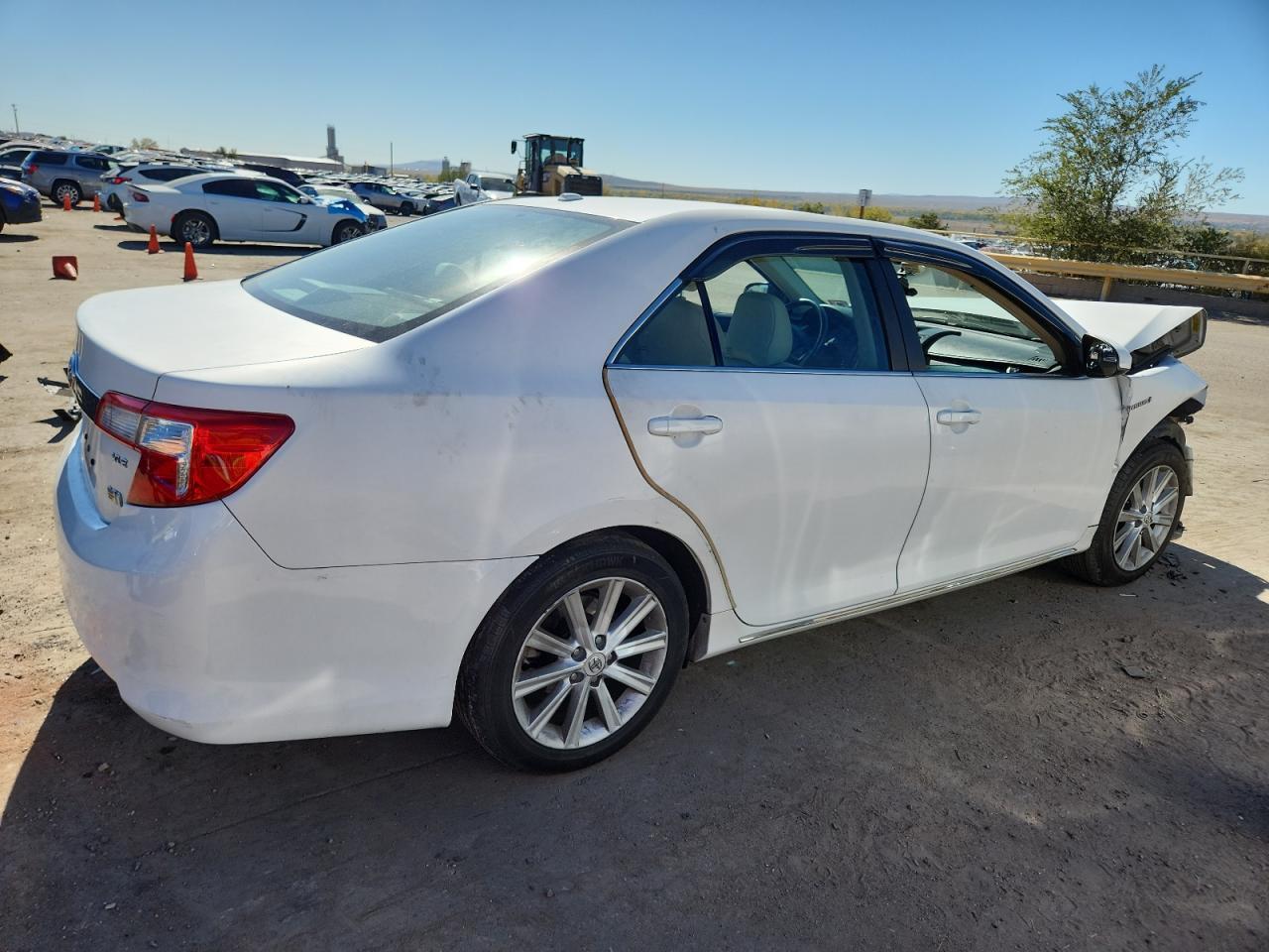 2013 Toyota Camry Hybrid - Image 3