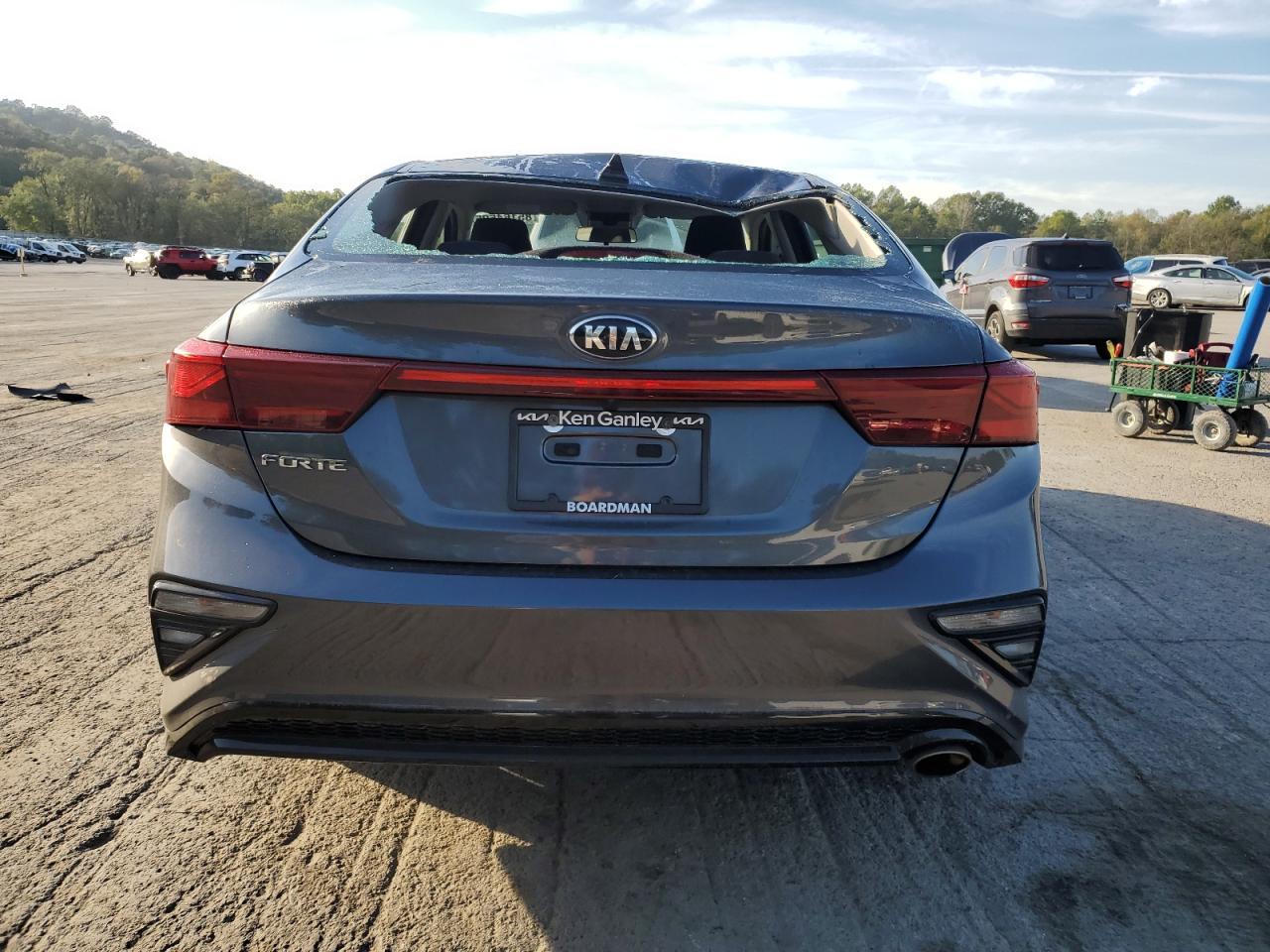 2021 Kia Forte Fe - Image 6
