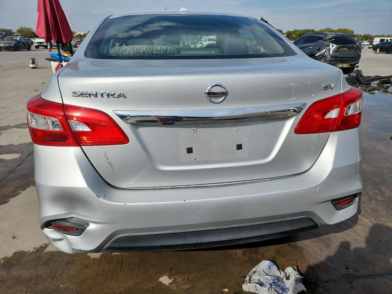 2018 Nissan Sentra S - Image 6
