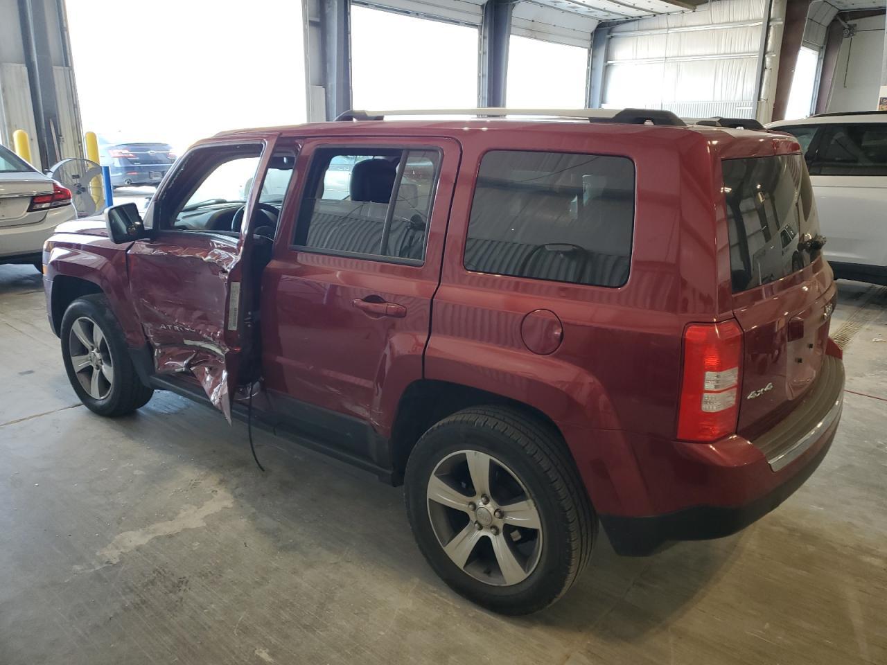 2016 Jeep Patriot Latitude - Фото 2
